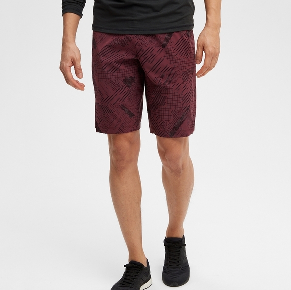 BNWT MEC Hercules Train Short - Picture 2 of 6